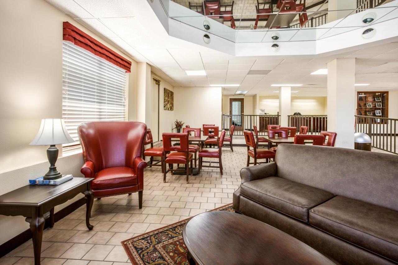 Red Roof Inn Fayetteville I-95 Bagian luar foto