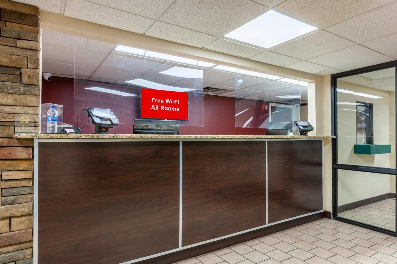Red Roof Inn Fayetteville I-95 Bagian luar foto