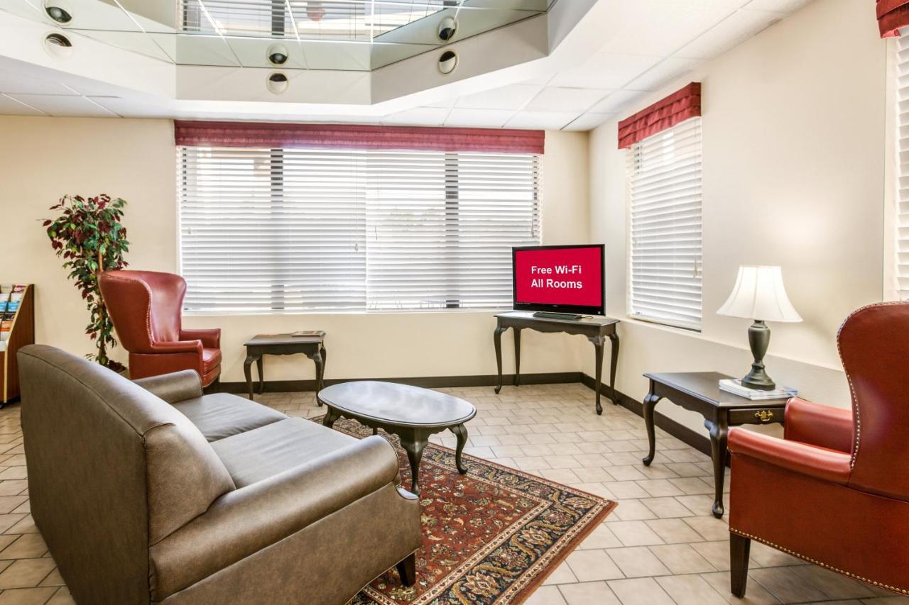 Red Roof Inn Fayetteville I-95 Bagian luar foto