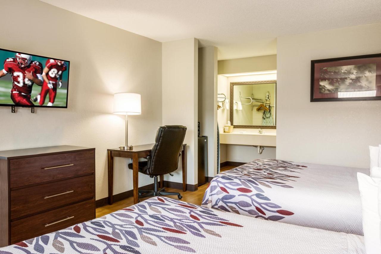 Red Roof Inn Fayetteville I-95 Bagian luar foto